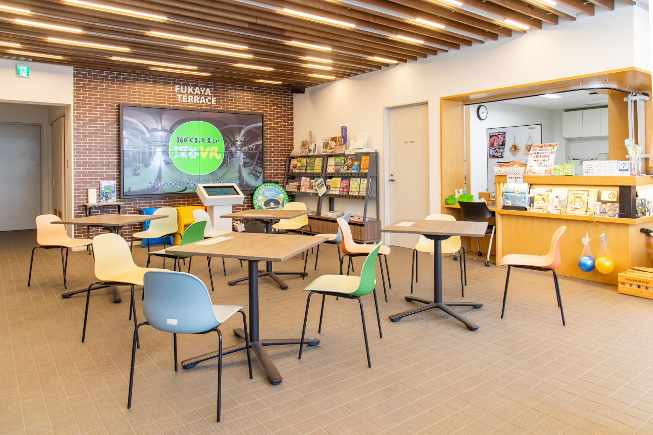 管理棟（多目的室）